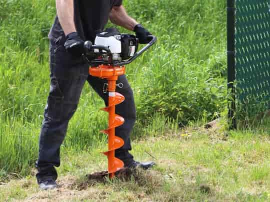 tarière électrique installation poteaux